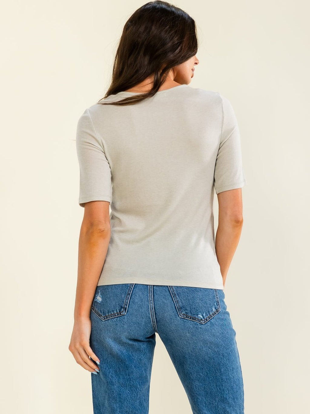 WOMEN'S SHORT SLEEVE BASIC TOP